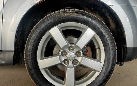 Mitsubishi Outlander III рестайлинг 3, 2008 год, 975 000 рублей, 20 фотография