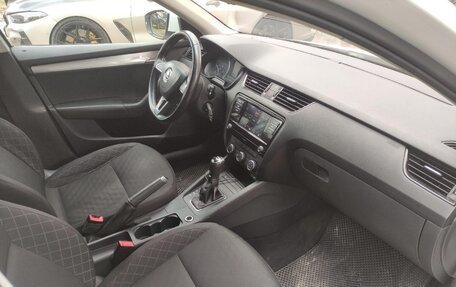 Skoda Octavia, 2018 год, 1 050 000 рублей, 9 фотография