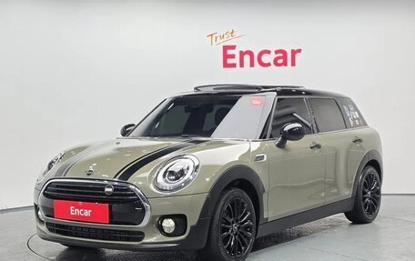 MINI Clubman, 2018 год, 1 782 000 рублей, 1 фотография