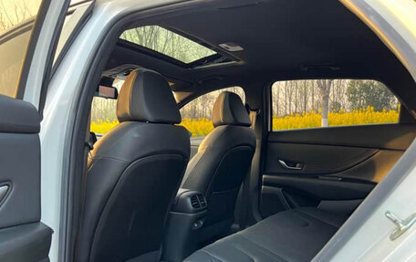 Hyundai Elantra, 2023 год, 1 670 000 рублей, 9 фотография