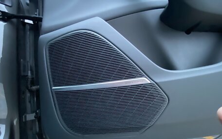 Audi Q7, 2022 год, 11 000 000 рублей, 24 фотография