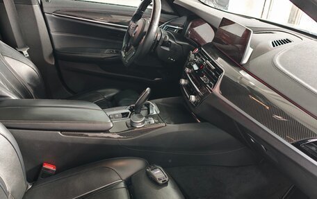 BMW 5 серия, 2018 год, 3 500 000 рублей, 15 фотография