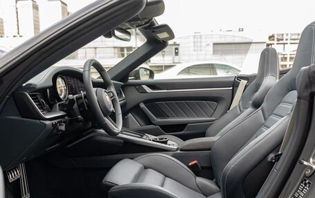 Porsche 911, 2022 год, 30 990 000 рублей, 21 фотография