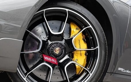 Porsche 911, 2022 год, 30 990 000 рублей, 11 фотография