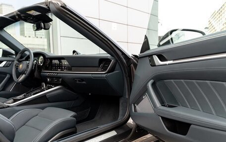 Porsche 911, 2022 год, 30 990 000 рублей, 30 фотография