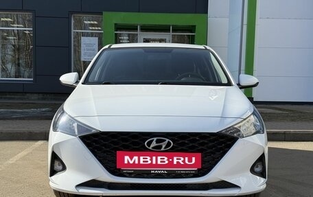 Hyundai Solaris II рестайлинг, 2021 год, 1 750 000 рублей, 2 фотография