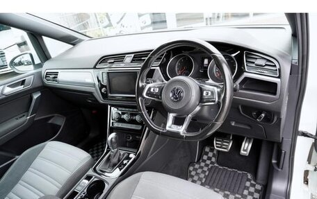 Volkswagen Touran III, 2017 год, 1 620 000 рублей, 12 фотография