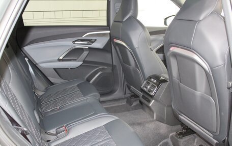 Audi Q5, 2025 год, 7 400 000 рублей, 25 фотография