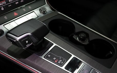 Audi A6, 2021 год, 3 800 000 рублей, 17 фотография