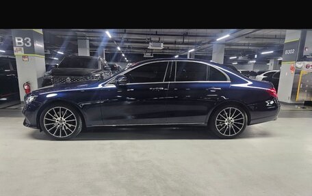 Mercedes-Benz E-Класс, 2018 год, 3 350 000 рублей, 9 фотография