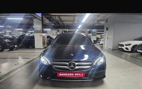 Mercedes-Benz E-Класс, 2018 год, 3 350 000 рублей, 5 фотография