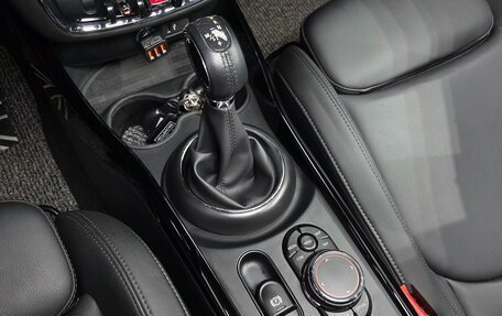 MINI Clubman, 2018 год, 1 782 000 рублей, 11 фотография