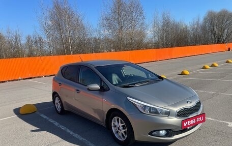 KIA cee'd III, 2012 год, 900 000 рублей, 2 фотография