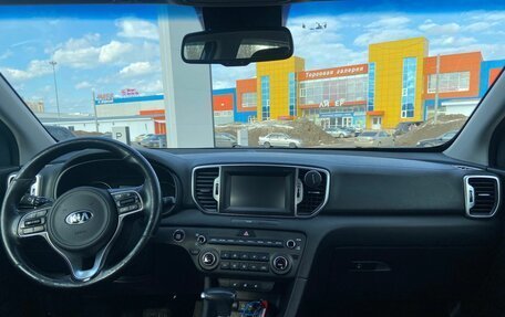 KIA Sportage IV рестайлинг, 2018 год, 2 380 000 рублей, 9 фотография