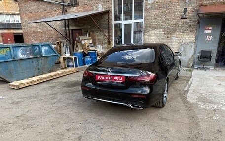 Mercedes-Benz E-Класс, 2021 год, 4 300 000 рублей, 3 фотография