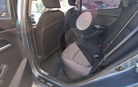 KIA Rio III рестайлинг, 2013 год, 590 000 рублей, 8 фотография