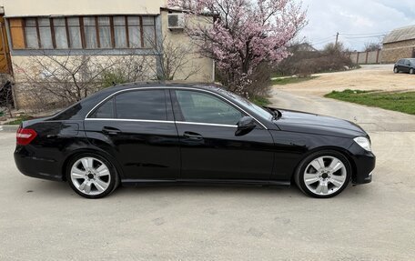 Mercedes-Benz E-Класс, 2010 год, 1 250 000 рублей, 4 фотография