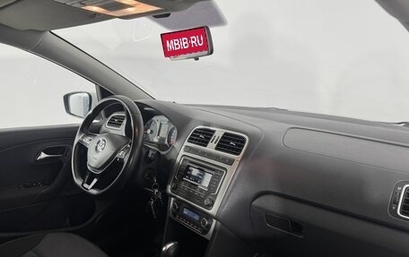 Volkswagen Polo VI (EU Market), 2018 год, 1 140 000 рублей, 24 фотография