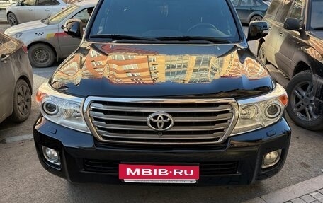Toyota Land Cruiser 200, 2014 год, 3 850 000 рублей, 2 фотография