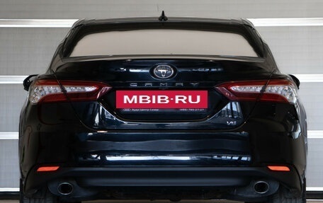 Toyota Camry, 2021 год, 3 650 000 рублей, 5 фотография