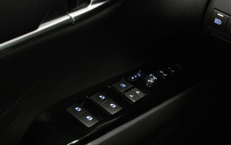 Toyota Camry, 2021 год, 3 650 000 рублей, 15 фотография