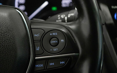 Toyota Camry, 2021 год, 3 650 000 рублей, 17 фотография