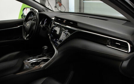 Toyota Camry, 2021 год, 3 650 000 рублей, 29 фотография