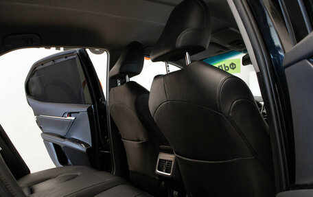 Toyota Camry, 2021 год, 3 650 000 рублей, 33 фотография