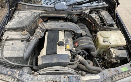 Mercedes-Benz C-Класс, 1995 год, 270 000 рублей, 9 фотография