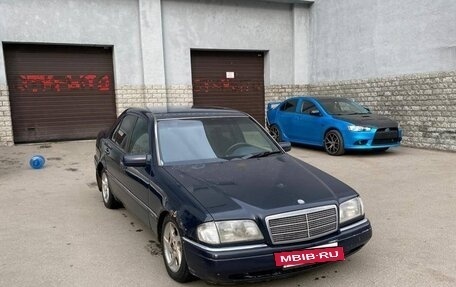Mercedes-Benz C-Класс, 1995 год, 270 000 рублей, 7 фотография