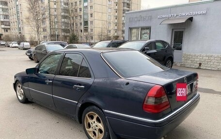 Mercedes-Benz C-Класс, 1995 год, 270 000 рублей, 2 фотография