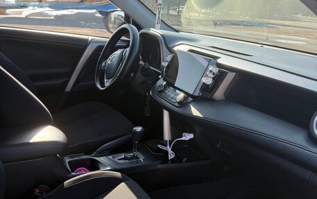 Toyota RAV4, 2017 год, 2 550 000 рублей, 7 фотография