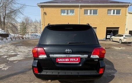 Toyota Land Cruiser 200, 2013 год, 4 599 000 рублей, 6 фотография