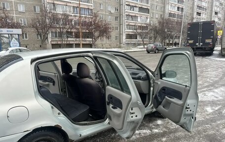 Renault Symbol I, 2002 год, 140 000 рублей, 4 фотография
