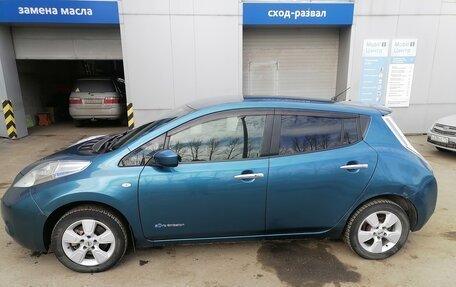 Nissan Leaf II, 2017 год, 880 000 рублей, 5 фотография