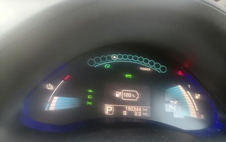 Nissan Leaf II, 2017 год, 880 000 рублей, 21 фотография