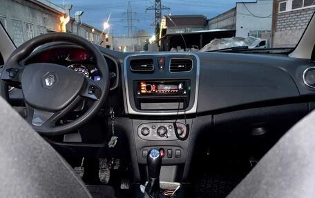 Renault Sandero II рестайлинг, 2015 год, 850 000 рублей, 4 фотография