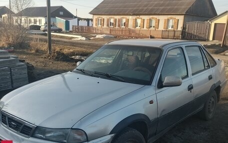 Daewoo Nexia I рестайлинг, 2003 год, 80 000 рублей, 3 фотография