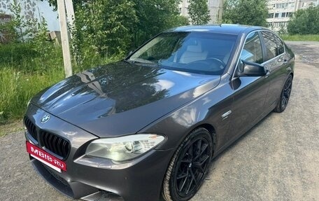 BMW 5 серия, 2011 год, 2 100 000 рублей, 2 фотография