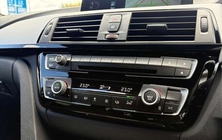 BMW 3 серия, 2017 год, 1 450 000 рублей, 10 фотография