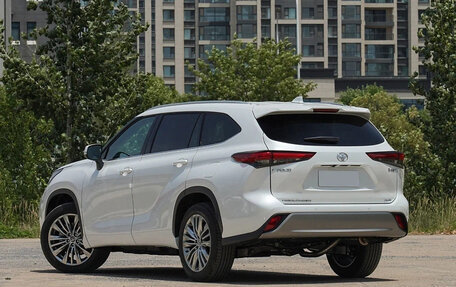 Toyota Highlander, 2026 год, 5 490 000 рублей, 7 фотография