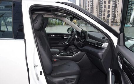 Toyota Highlander, 2026 год, 5 490 000 рублей, 18 фотография