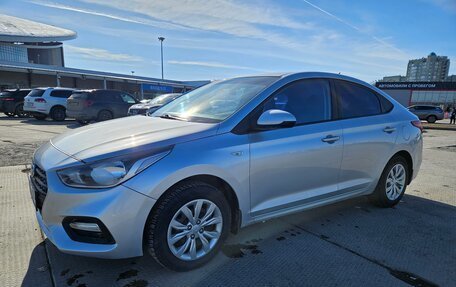 Hyundai Solaris II рестайлинг, 2018 год, 990 000 рублей, 4 фотография