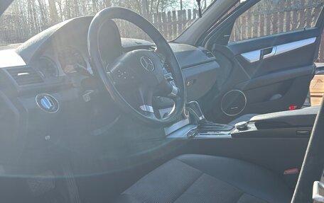 Mercedes-Benz C-Класс, 2008 год, 1 250 000 рублей, 13 фотография