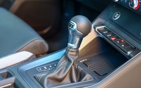 Audi Q3, 2025 год, 4 299 999 рублей, 21 фотография