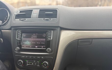 Skoda Yeti I рестайлинг, 2017 год, 1 400 000 рублей, 10 фотография