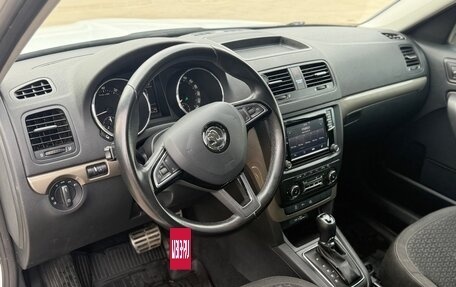 Skoda Yeti I рестайлинг, 2017 год, 1 400 000 рублей, 12 фотография