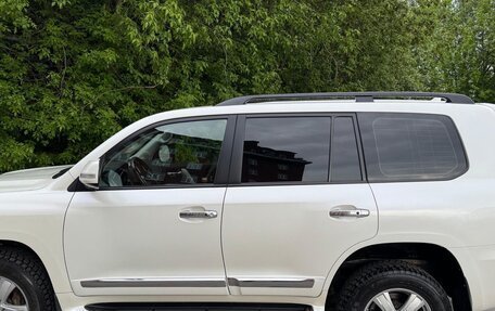 Toyota Land Cruiser 200, 2015 год, 5 400 000 рублей, 7 фотография