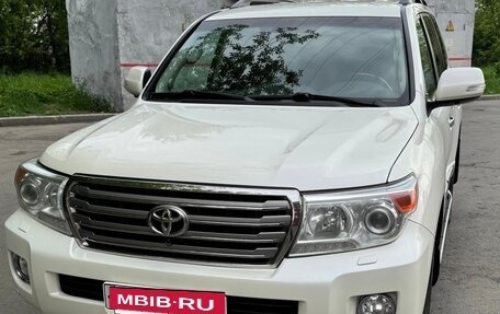 Toyota Land Cruiser 200, 2015 год, 5 400 000 рублей, 2 фотография
