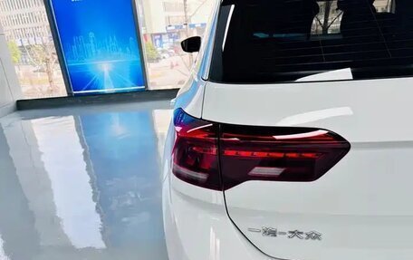 Volkswagen T-Roc I, 2023 год, 1 900 021 рублей, 17 фотография